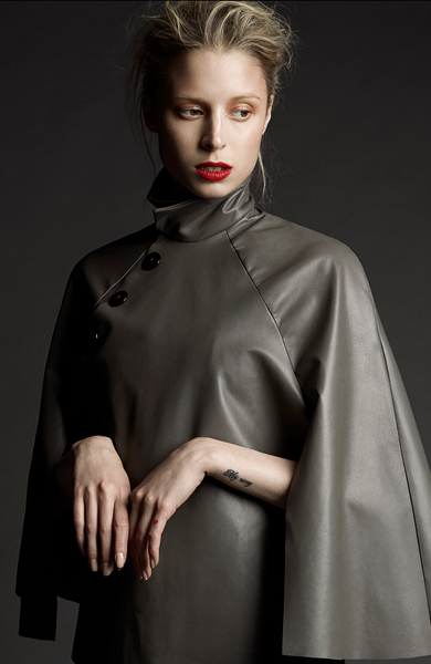 Leather_Cape_grande.png?v=